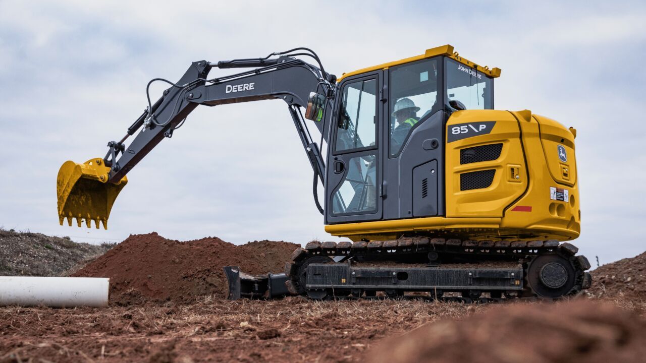 John Deere Unveils New Excavator Models and Future Generation Machines